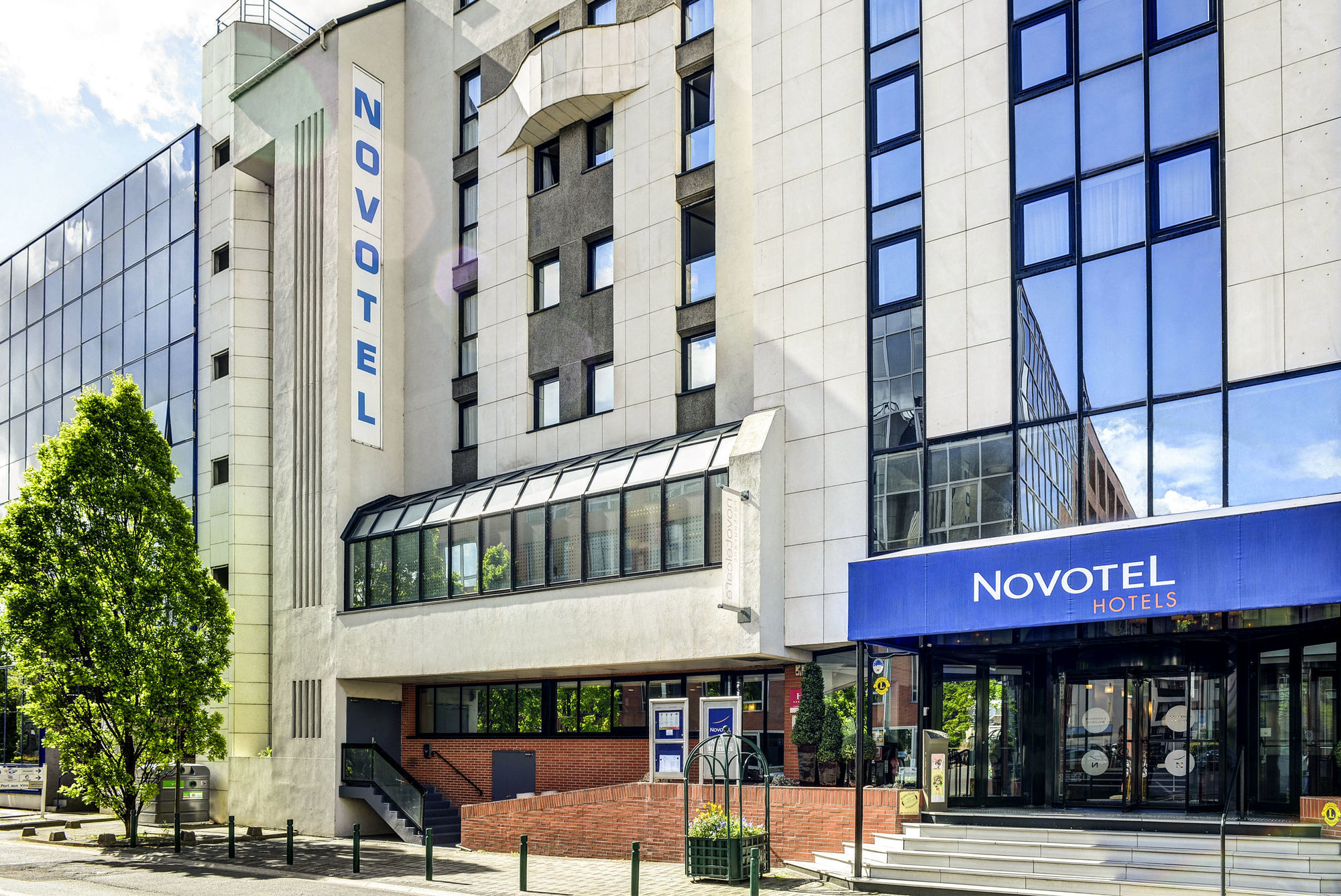 Novotel Paris Suresnes Longchamp Exterior foto